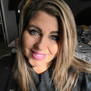 Meet your Posher, Tina